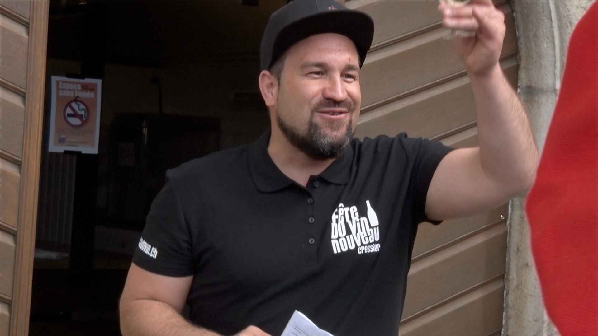 C'est en direction de Bastien Monnet que nous lèverons nos verres