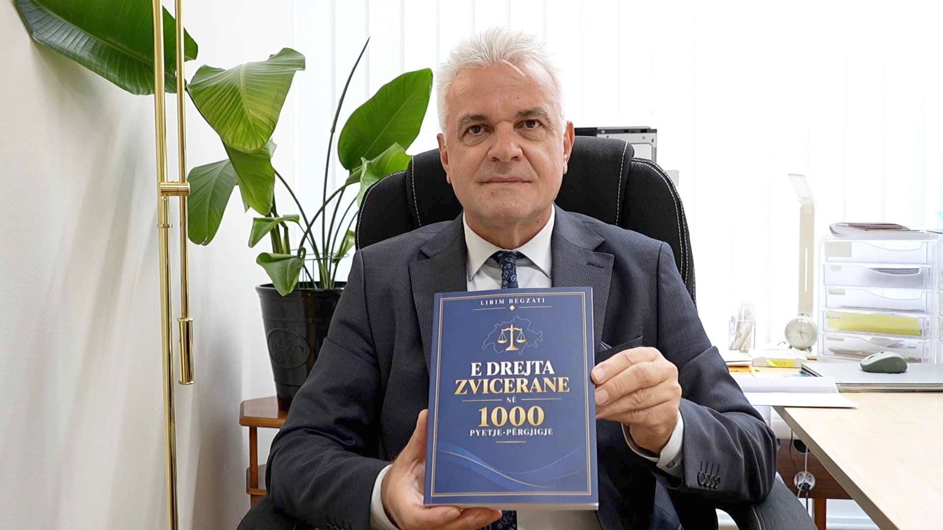 Un guide pour aider les Albanais à comprendre le droit suisse