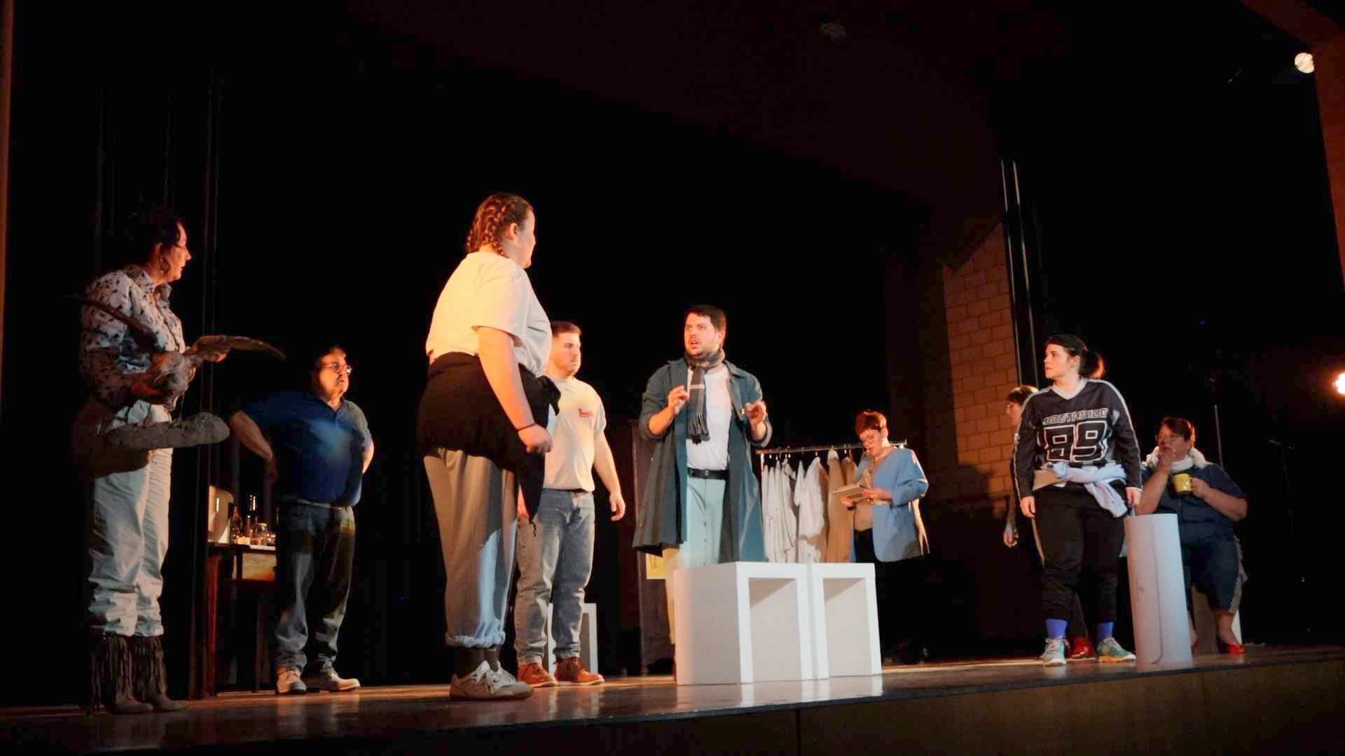 Le théâtre amateur monte sur la grande scène