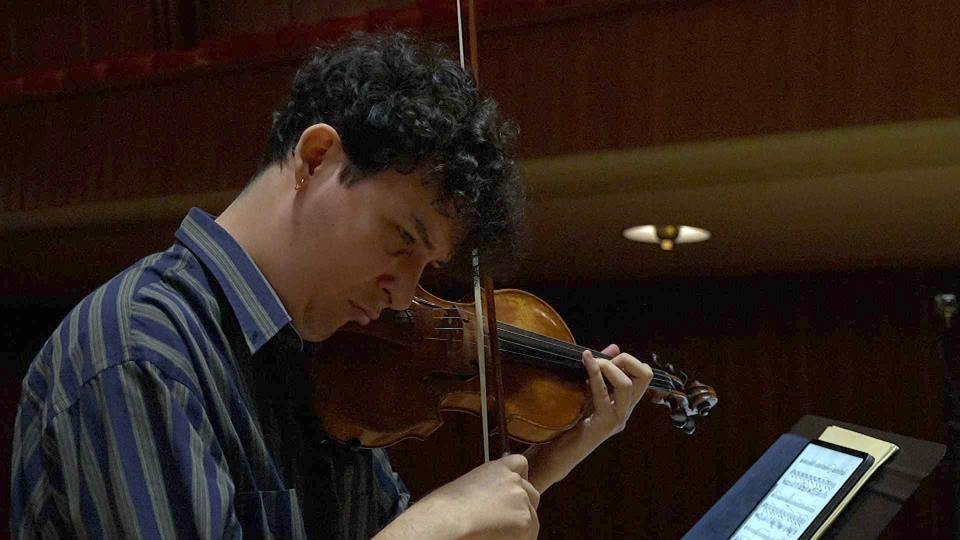 Le violoniste Thomas Briant enregistre son premier album à La Chaux-de-Fonds